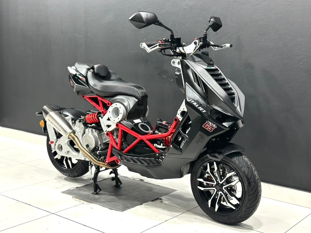 Italjet Dragster 200cc