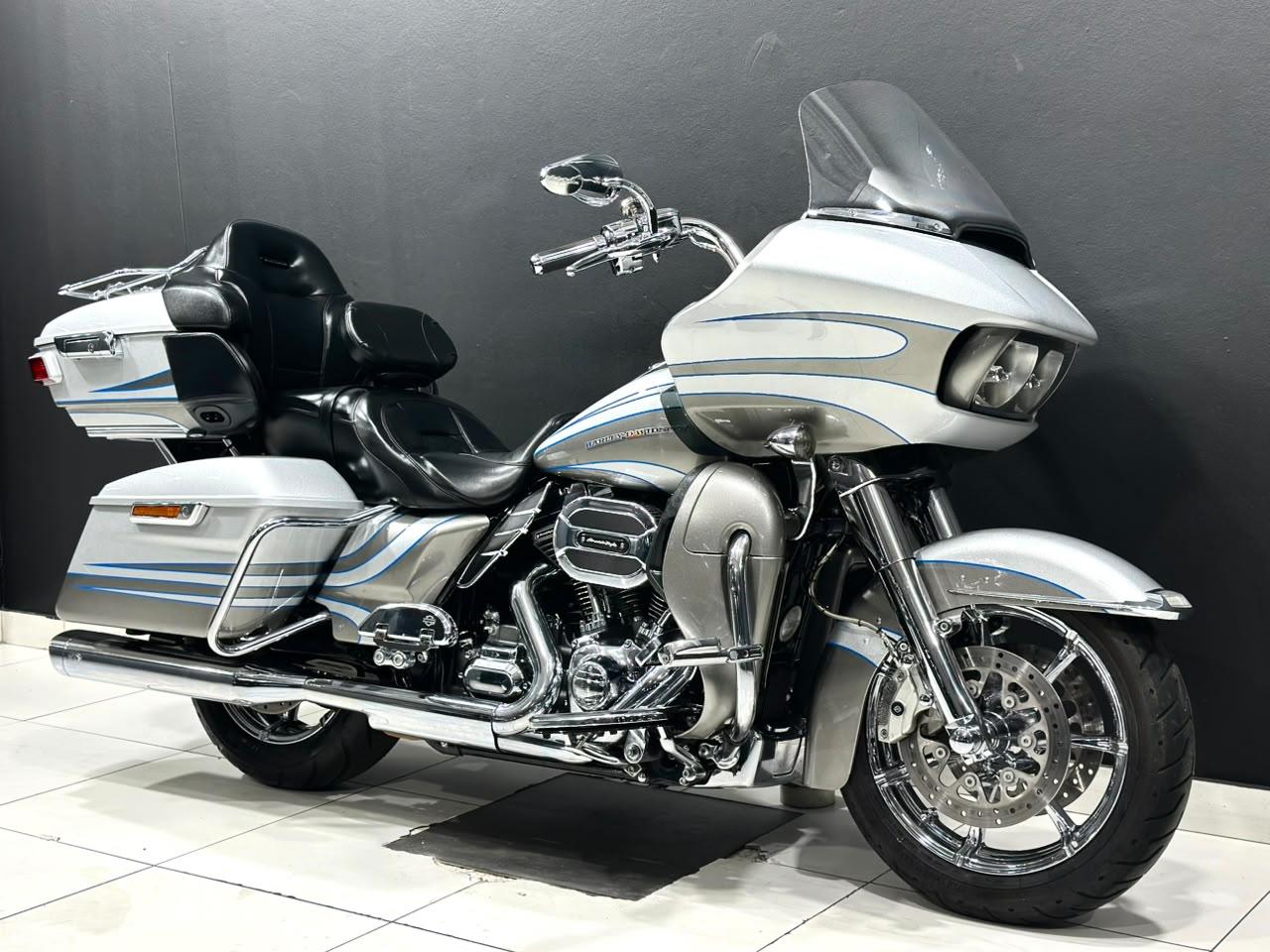 Harley-Davidson CVO Road Glide Ultra