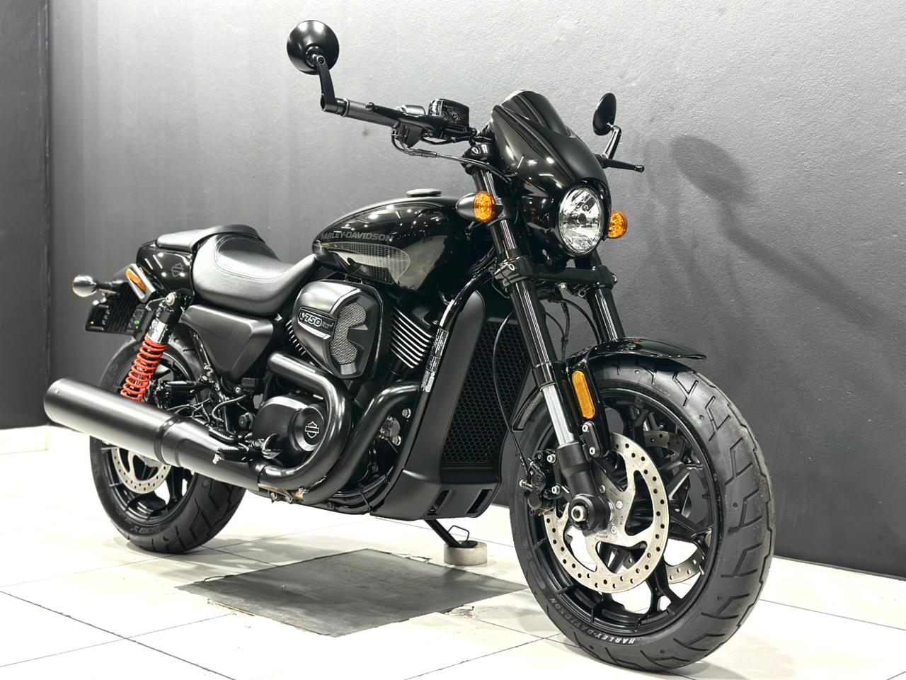 Harley-Davidson Street Rod